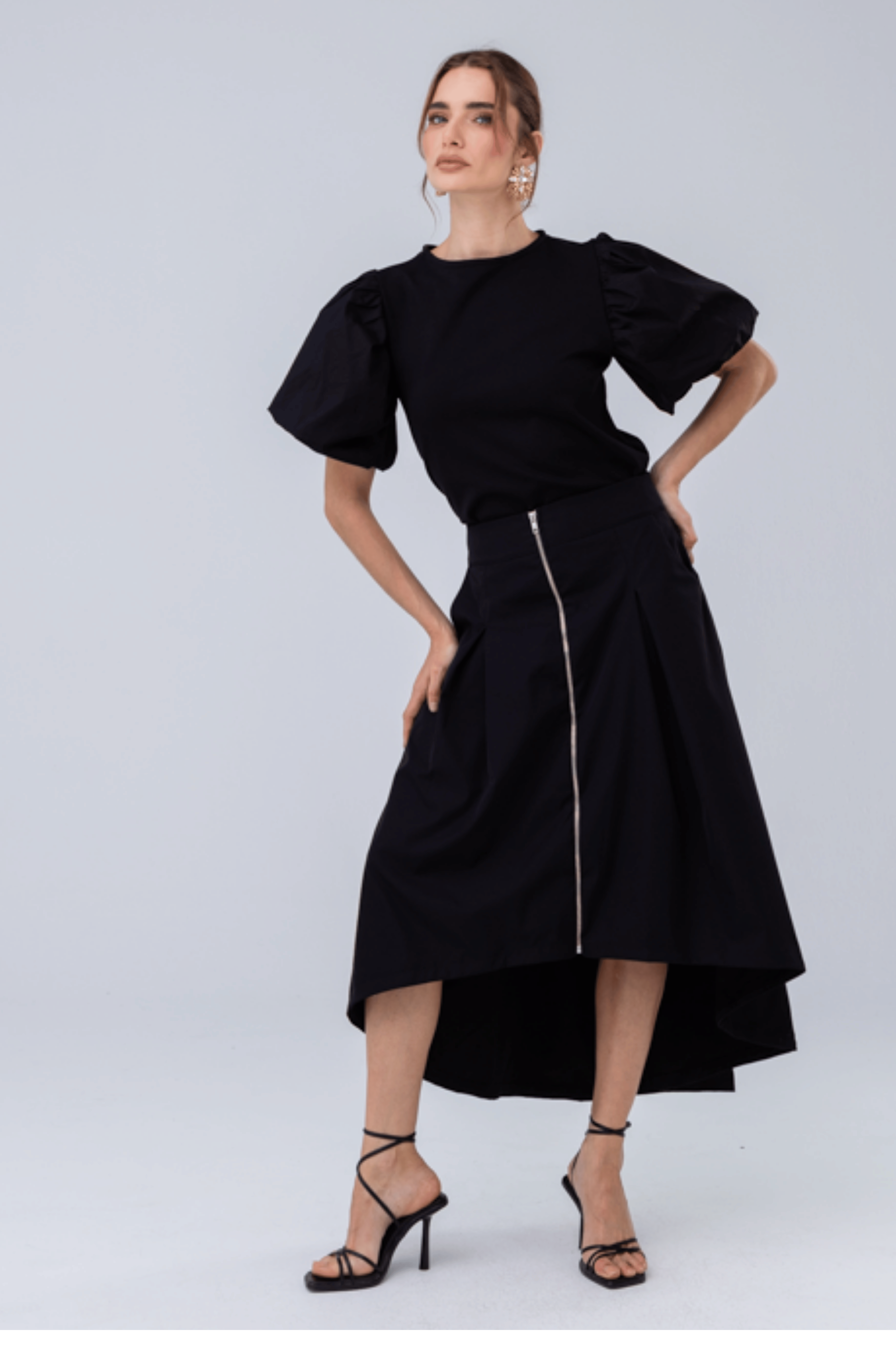 PTJ0058 blusa negra con falda de cierre