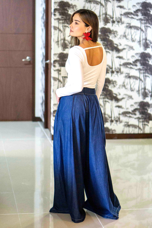 PTJ0787040 pantalón azul con bolsillos