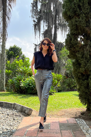Hermosa blusa con escote en V