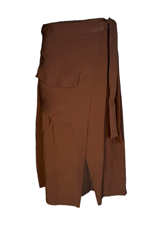 PTJ146430 falda midi con bolsillos