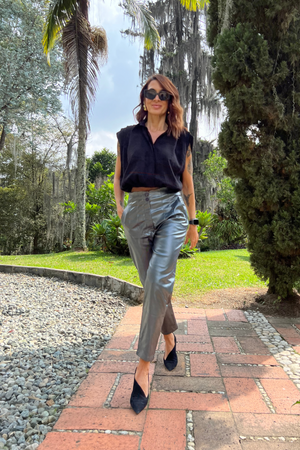 Pantalon con venas frontales color gris