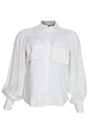 Hermosa camisa manga larga con bolsillos