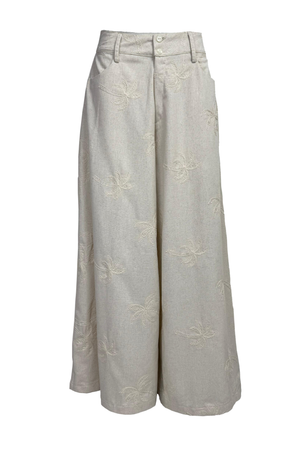 PTJ275110 pantalón bordado color arena