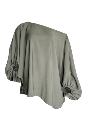 PTJ298230 blusa amplia con mangas grandes y cuello de bandeja