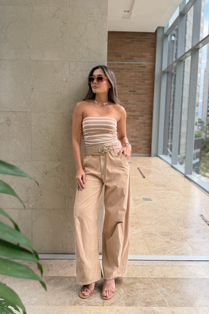 PTJ307412 pantalón caqui con ojales para correa