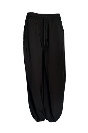 PTJ4002 pantalón negro con resorte