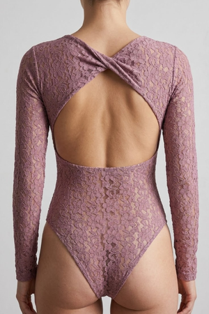 PTJ403334 body con encaje manga larga