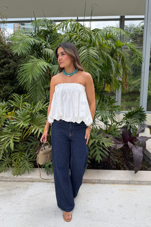 PTJ8815 blusa negra con elástico color blanca con jean