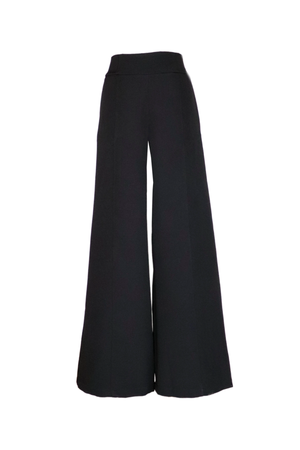 Pantalon con botas anchas