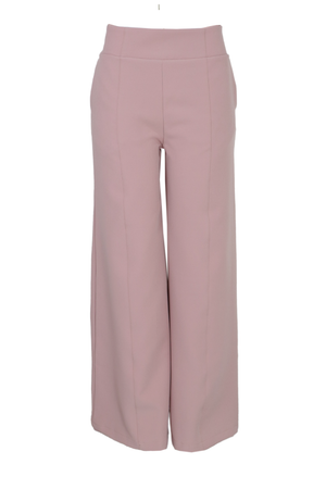Pantalon con botas anchas