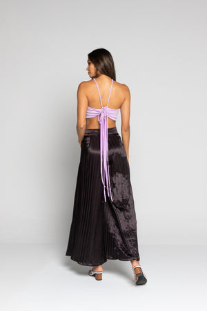 Crop top lila con tiras largas