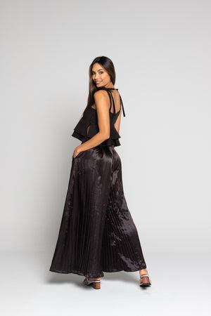 Pantalón satinado negro trillado