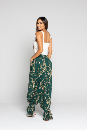 Pantalón verde parte de atrás femenino y cómodo