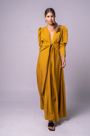 Vestido con mangas largas