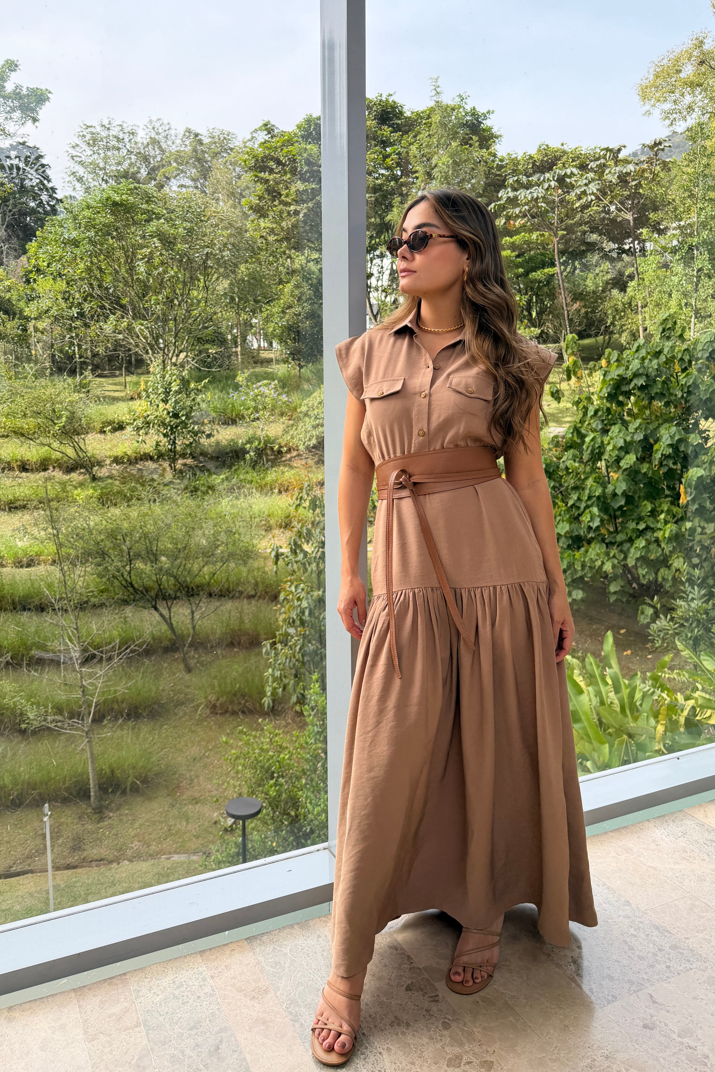 PTJ0062 vestido largo color camel con correa