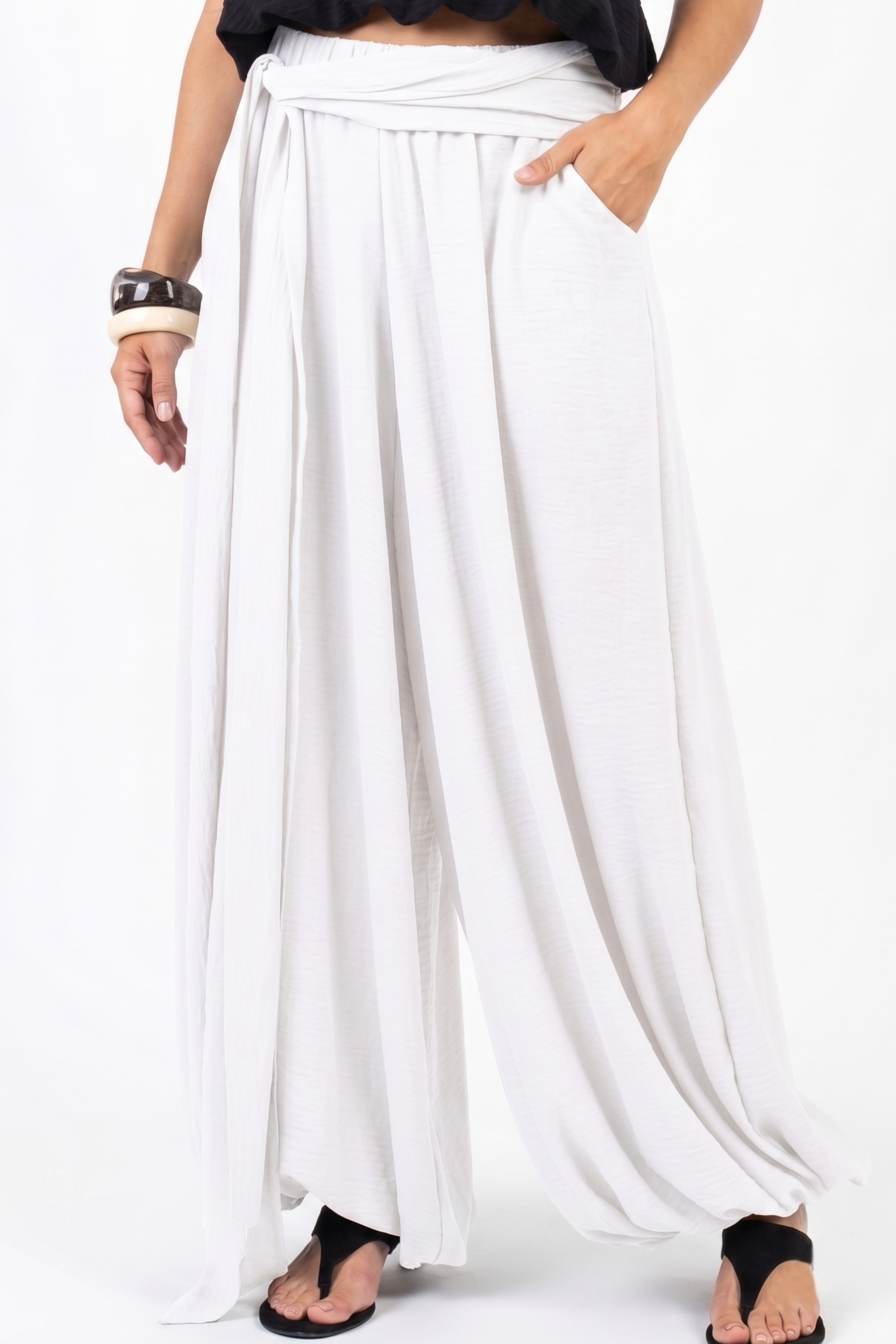 PTJ0082120 pantalón con lazos y bolsillos y resorte en la cadera