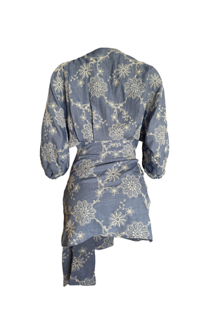 PTJ0099 vestido corto con lazos laterales con bordados