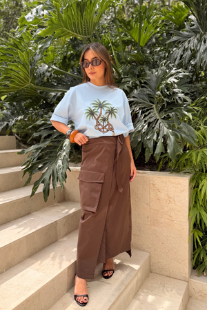 PTJ0100 blusa color azul con falda y piedras en el estampado
