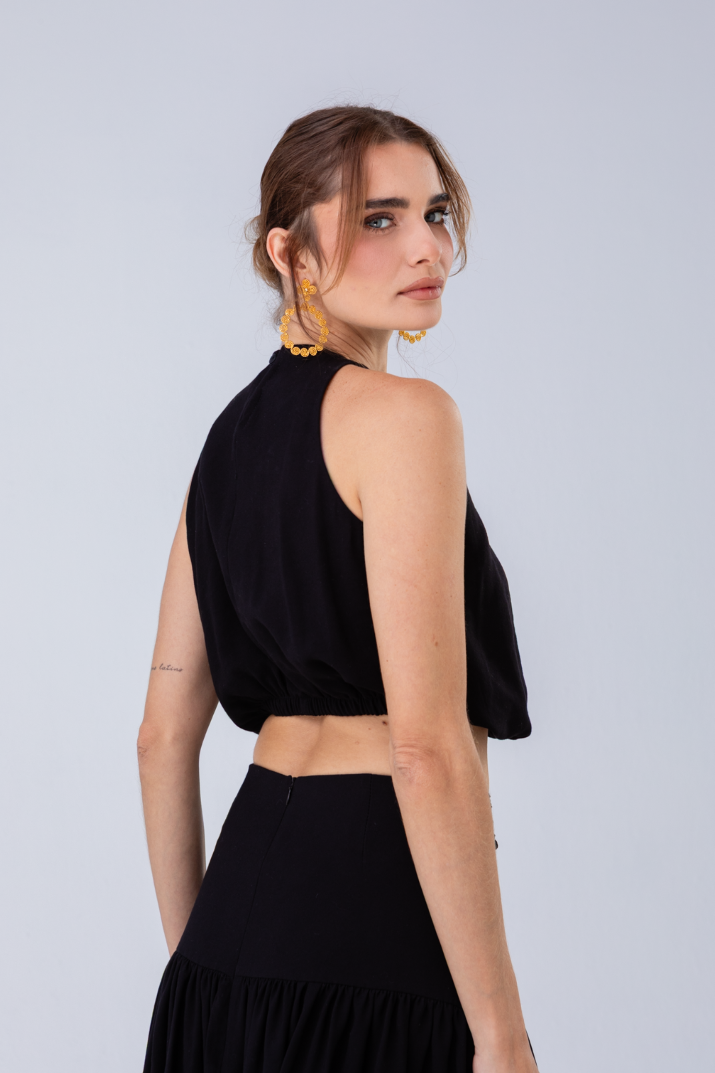 PTJ0103 blusa negra crop top