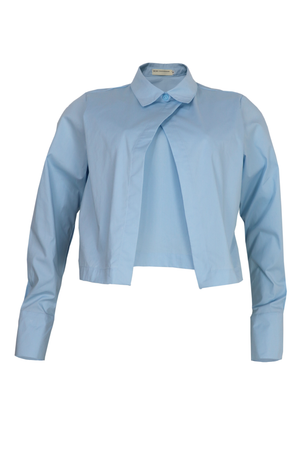 Hermosa camisa manga larga color azul claro