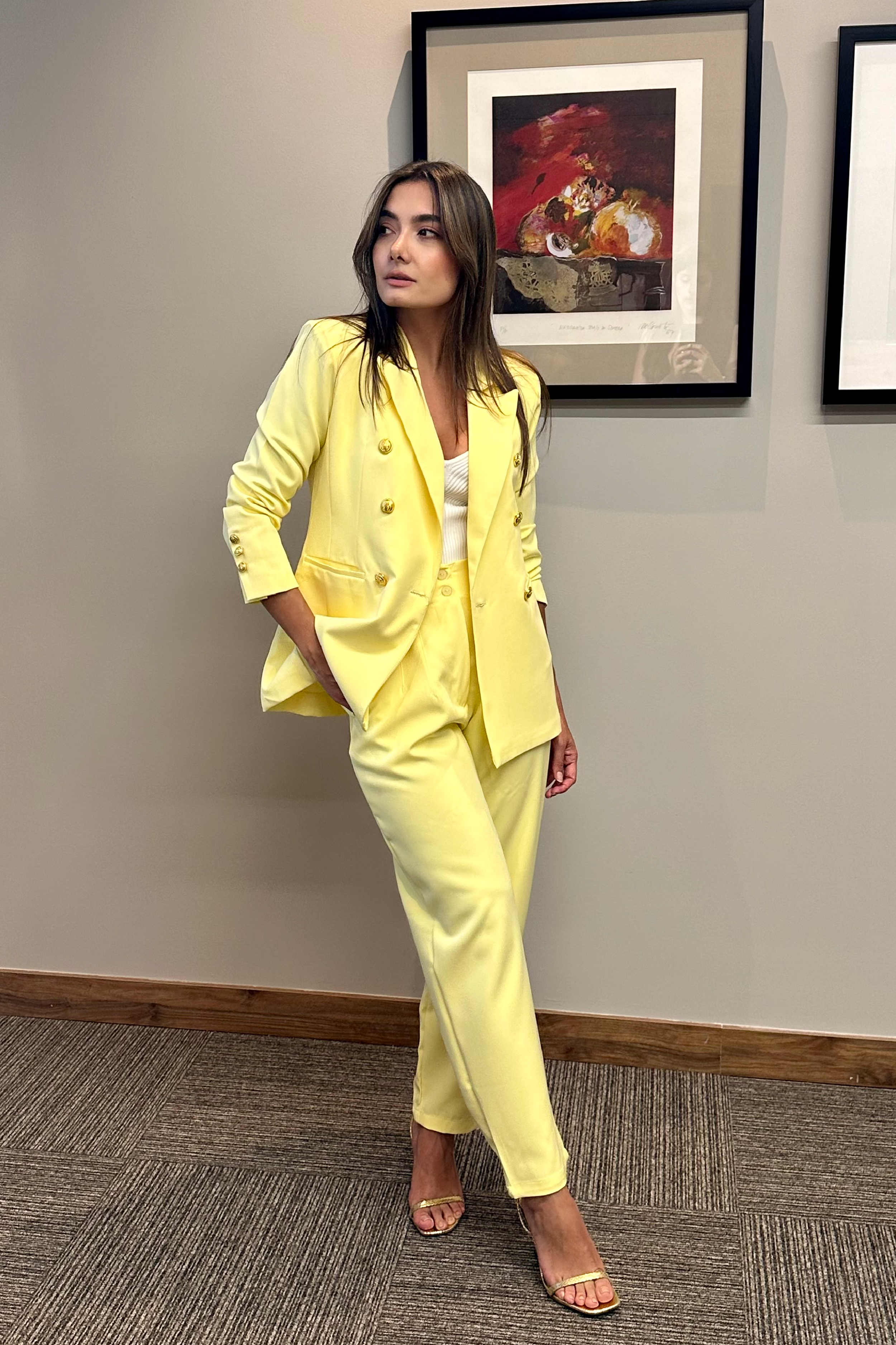 PTJ1285120 blazer con botones y baggy amarillo 