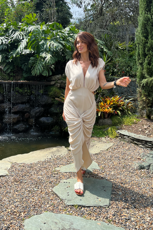   PTJ1297000 vestido drapeado con sandalias