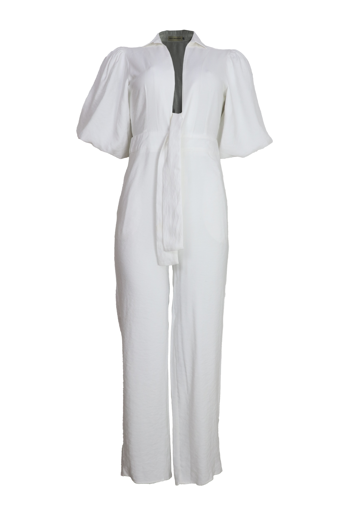 Hermoso enterizo con manga tipo globo y lazos en escote