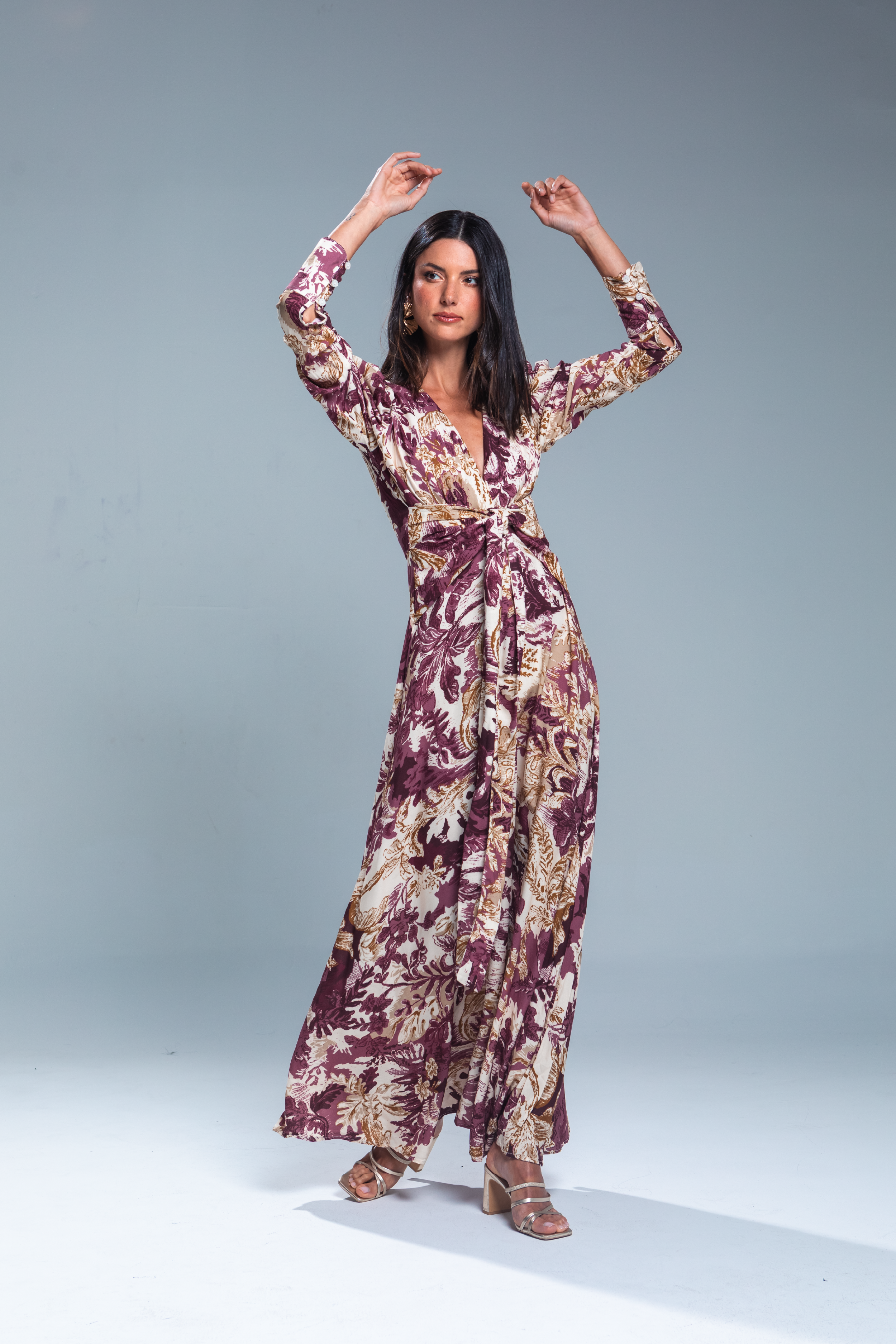 PTJ2273000 vestido largo estampado con lazos y mangas largas