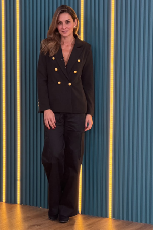 PTJ2313010 blazer de botones color negro