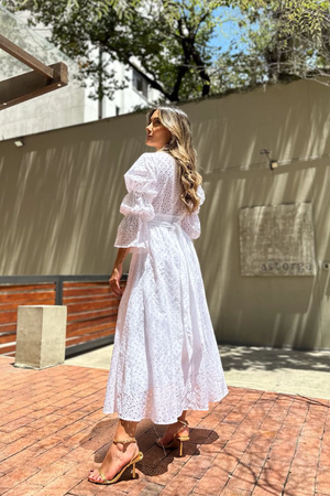 PTJ239007 vestido color blanco con lazos para amarrar en la cintura 