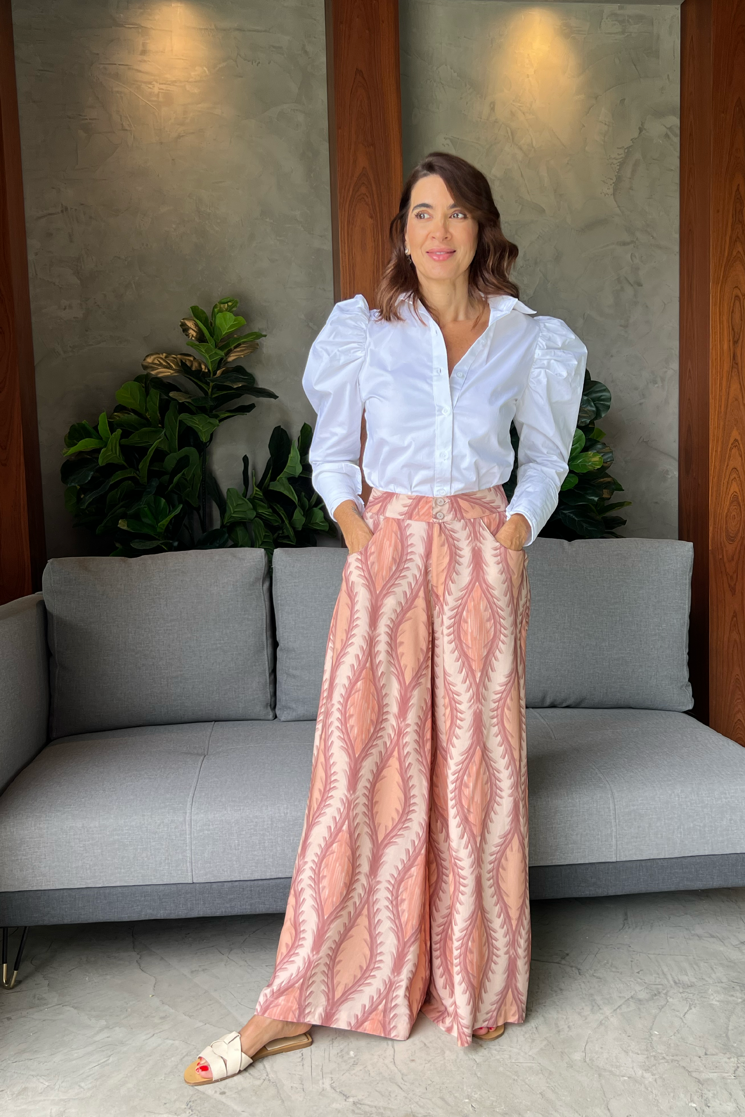 Hermoso pantalón palazzo con estampado rosa Coralina