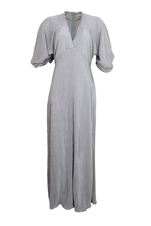 Hermoso vestido largo con mangas 3/4 color plateado