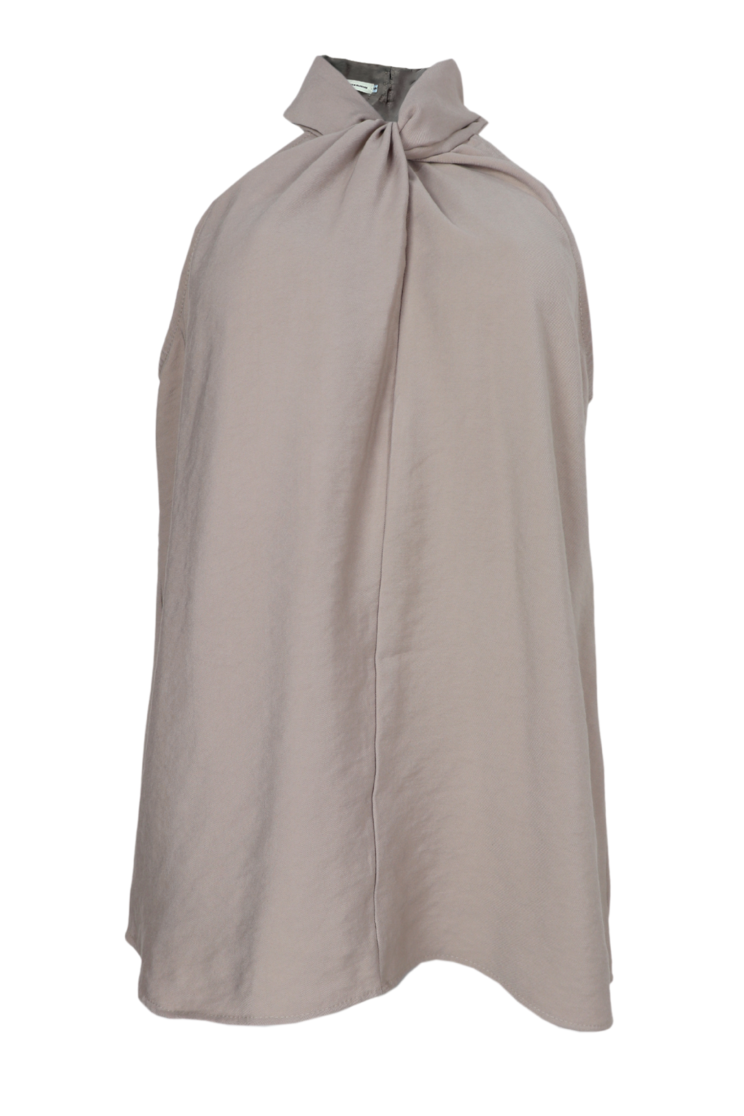 Hermosa blusa cuello halter, sin mangas