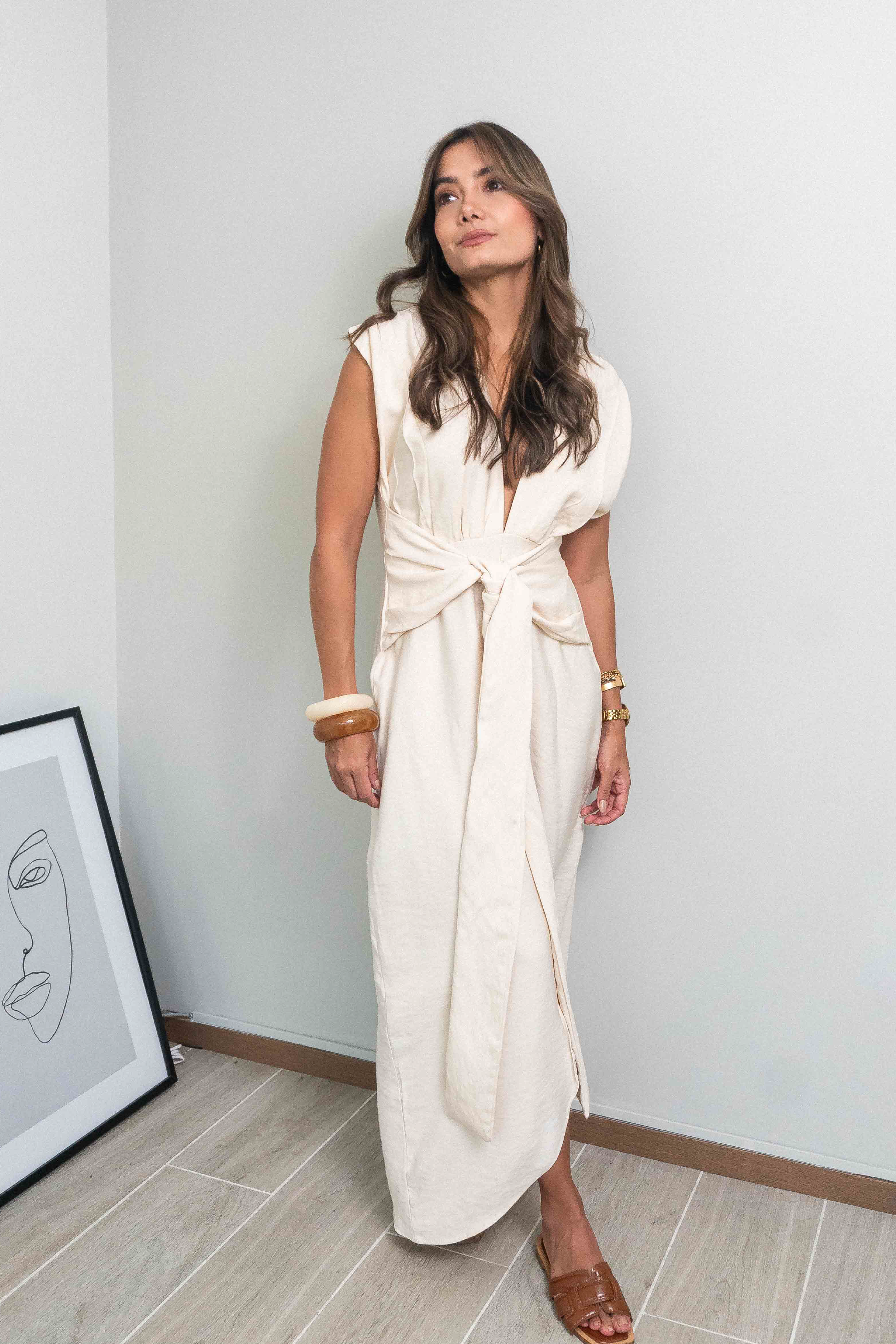 PTJ2539300 vestido con fajón