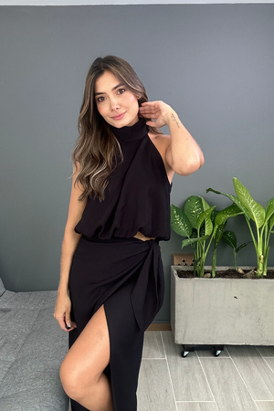 PTJ265530 falda negra con blusa negra