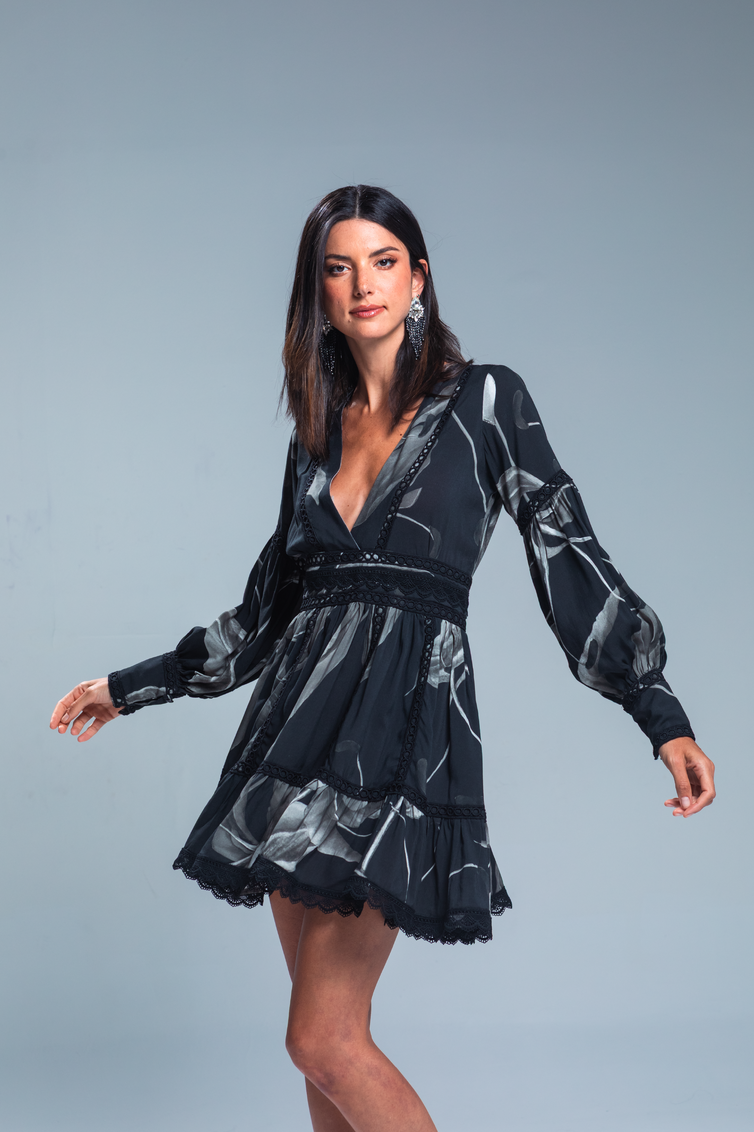 PTJ2708290 vestido corto con mangas largas