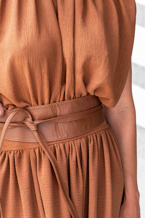 PTJ2770320 cinturón con vestido