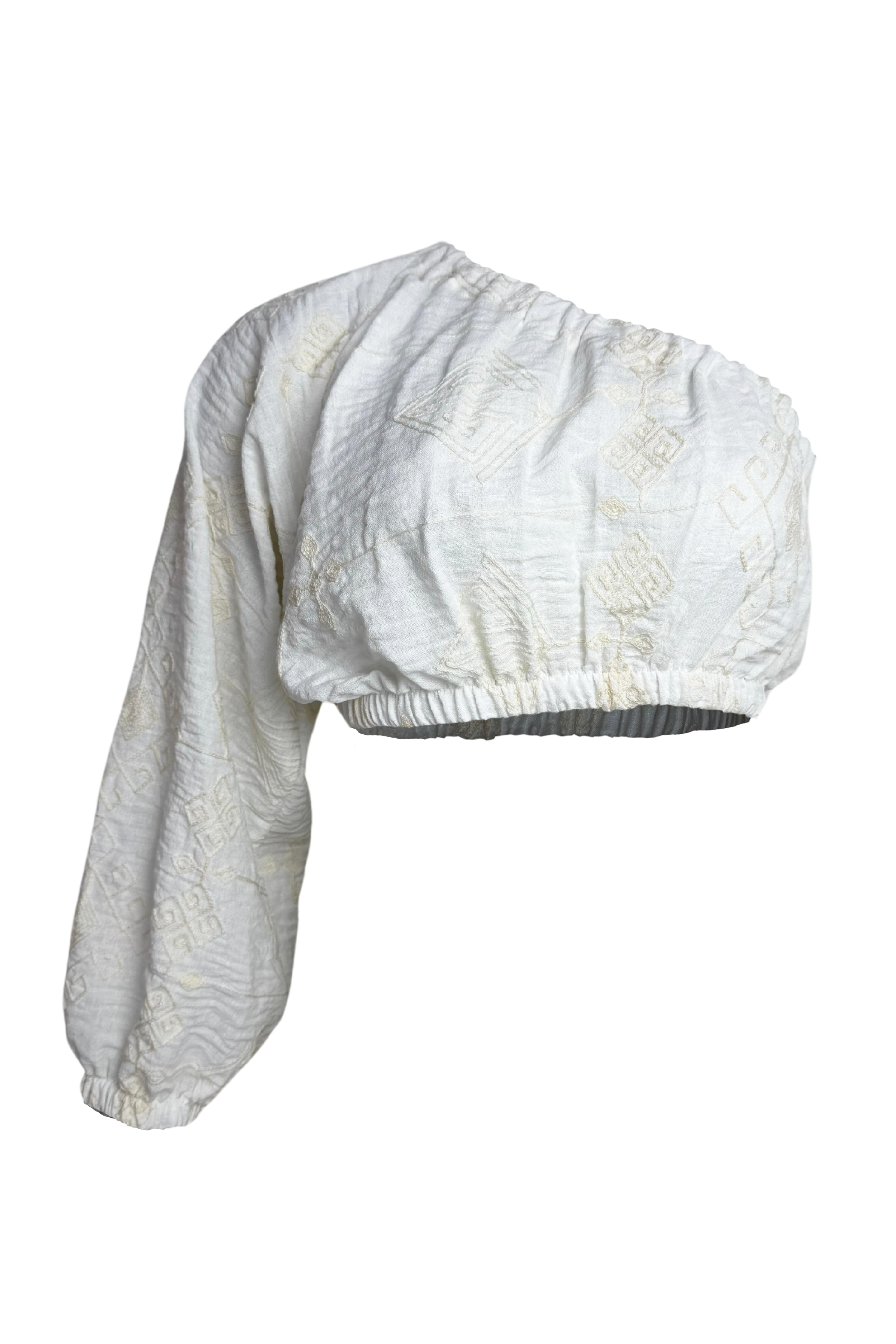 PTJ2791 blusa asimétrica con bordados