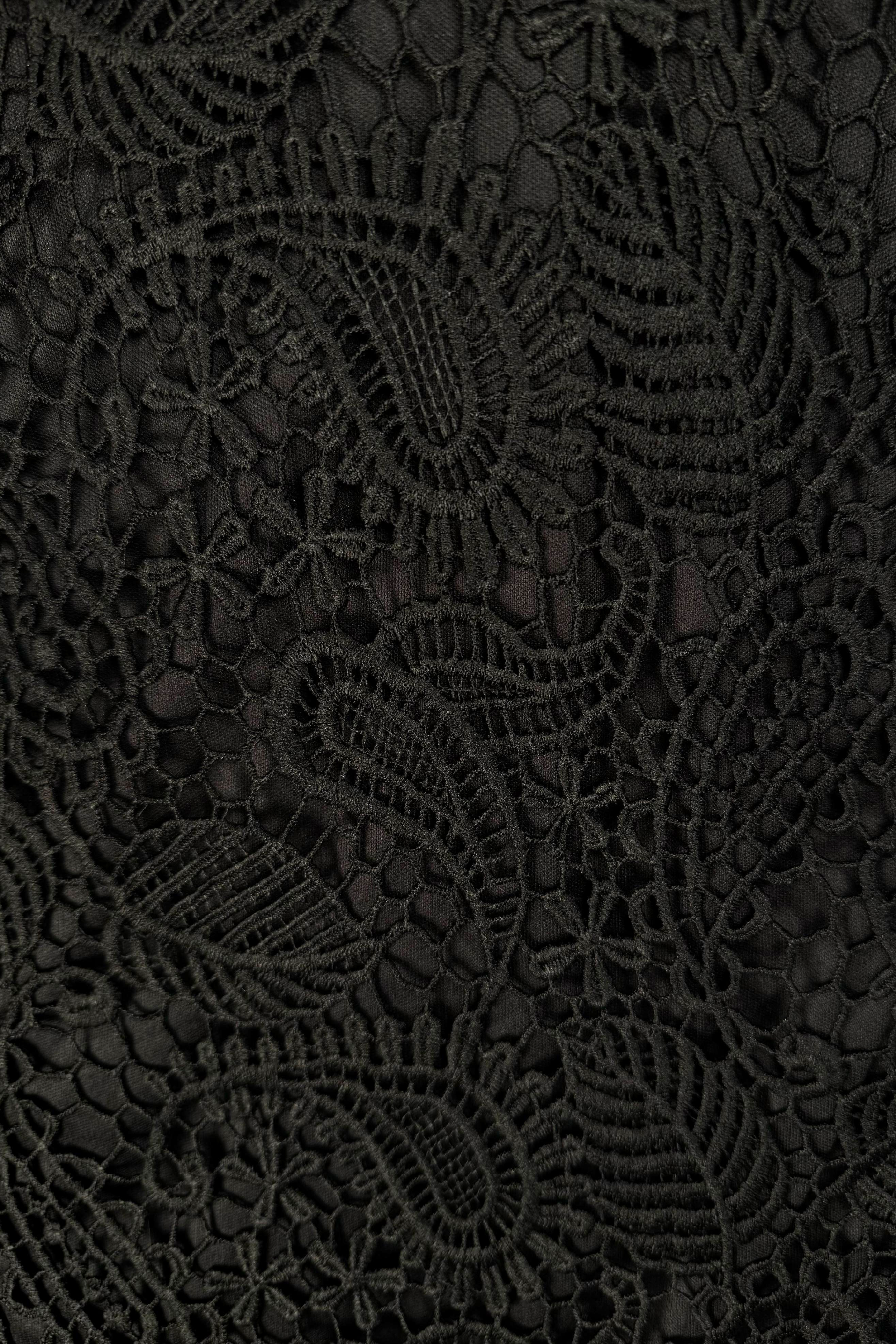 PTJ282812 vestido negro textura