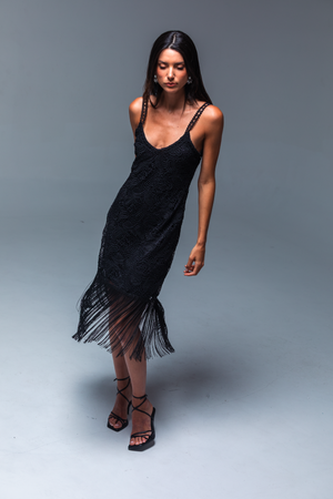 PTJ282812000 vestido con textura y flecos