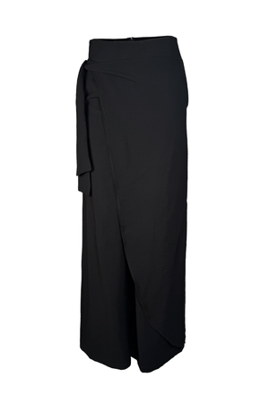 PTJ2844 pantalón con lazos y bolsillos y blusa tipo cuello bandeja color negro