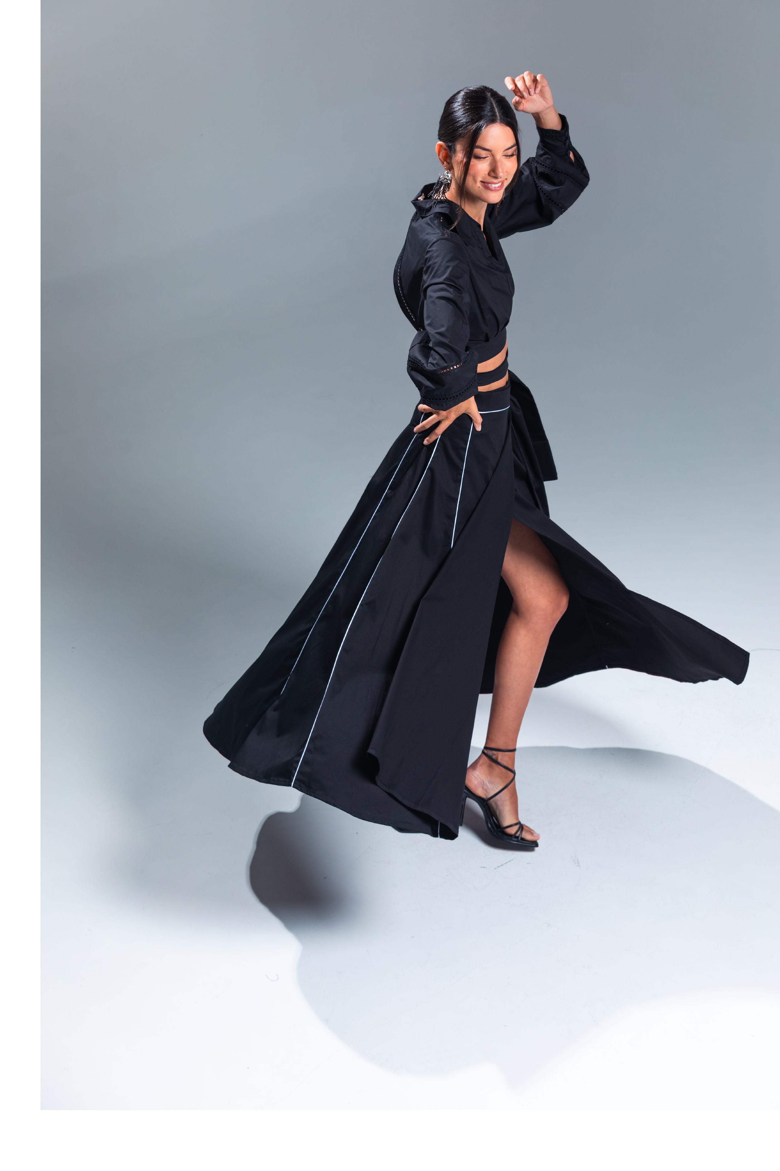 PTJ2845 blusa con falda negra