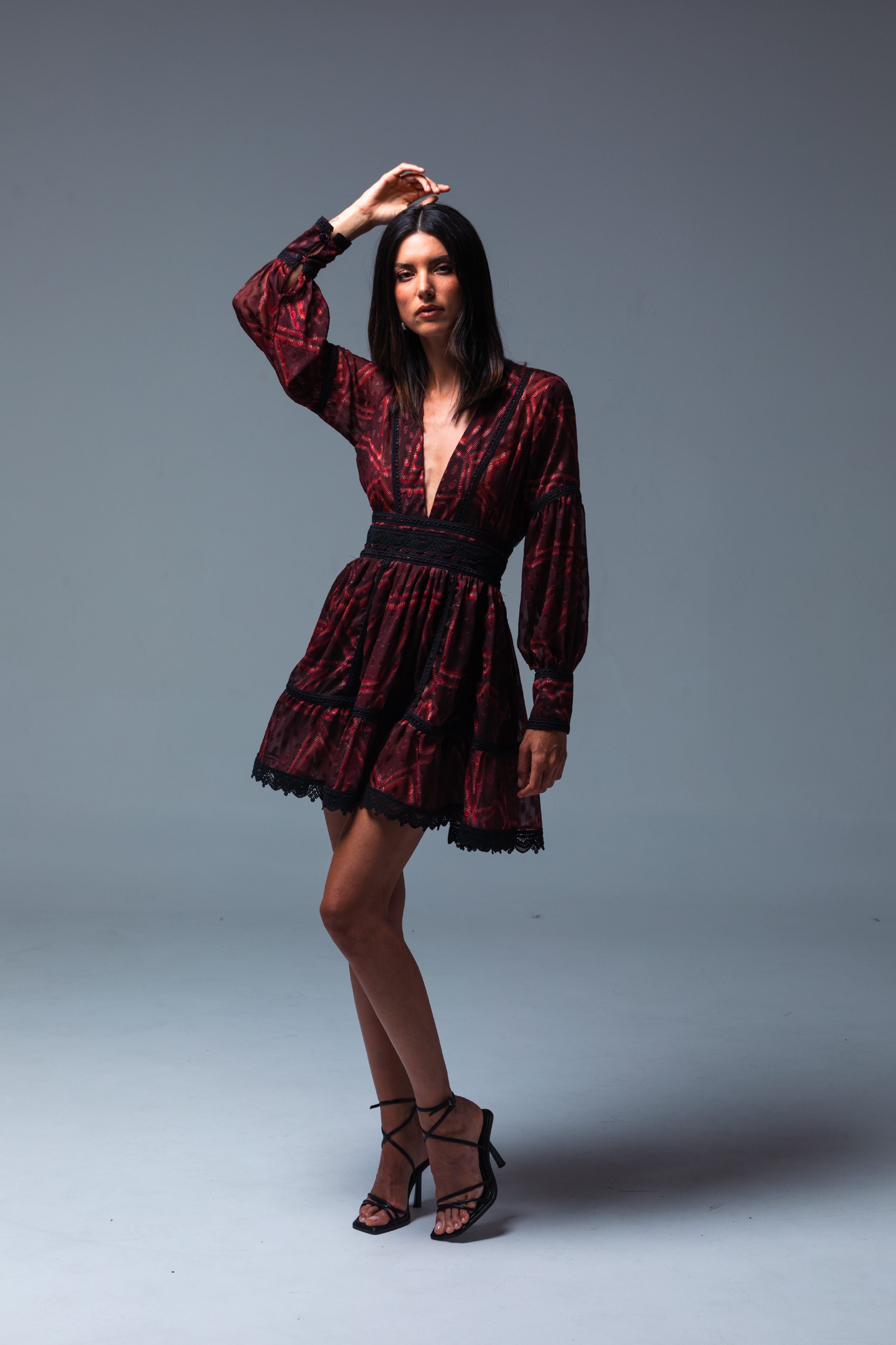 PTJ2847120 vestido corto con transparencias