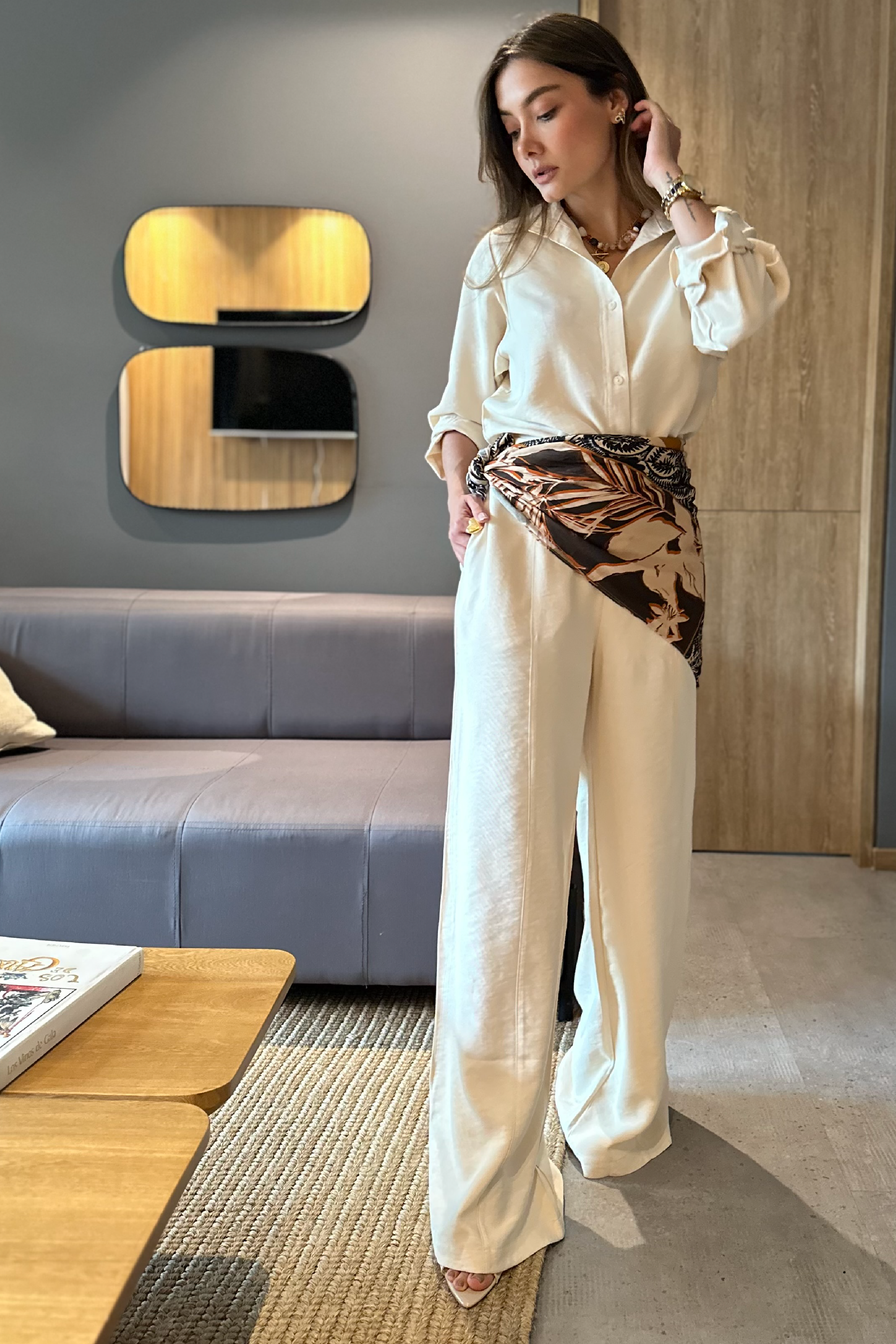 PTJ2858120 pantalón con bolsillos y blusa amplia