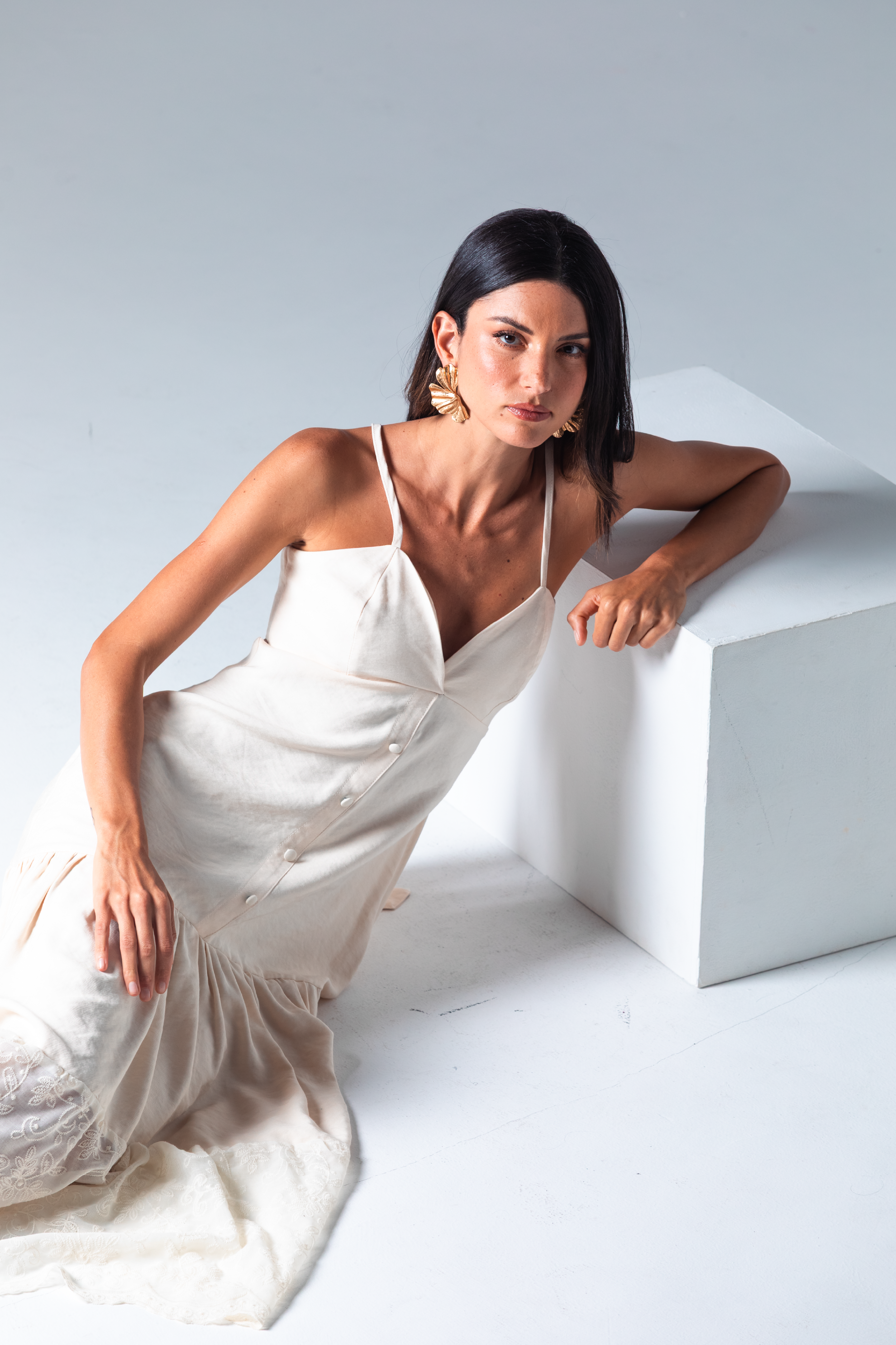 PTJ289630 vestido con botones y tiras