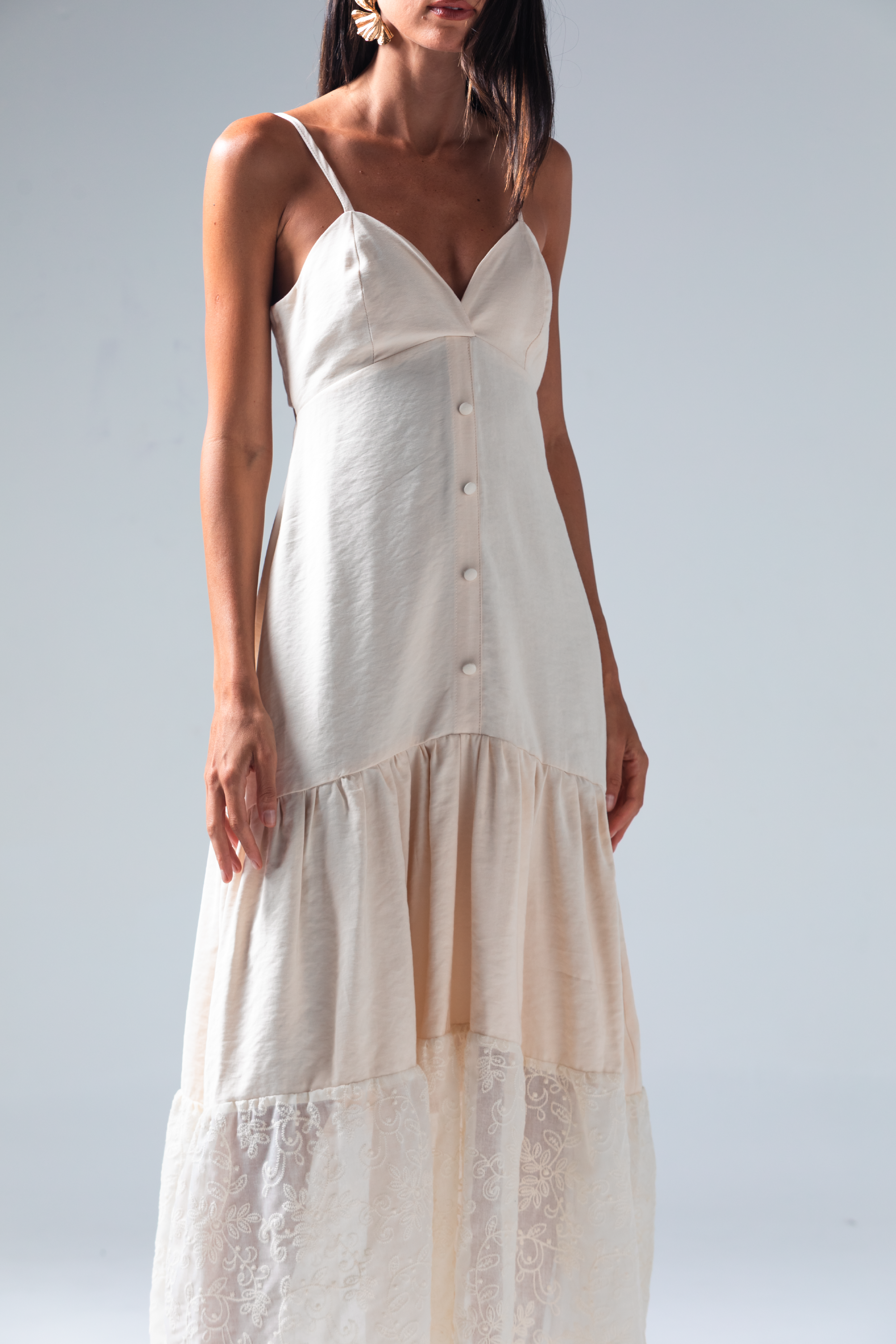 PTJ289630 vestido con botones y tiras