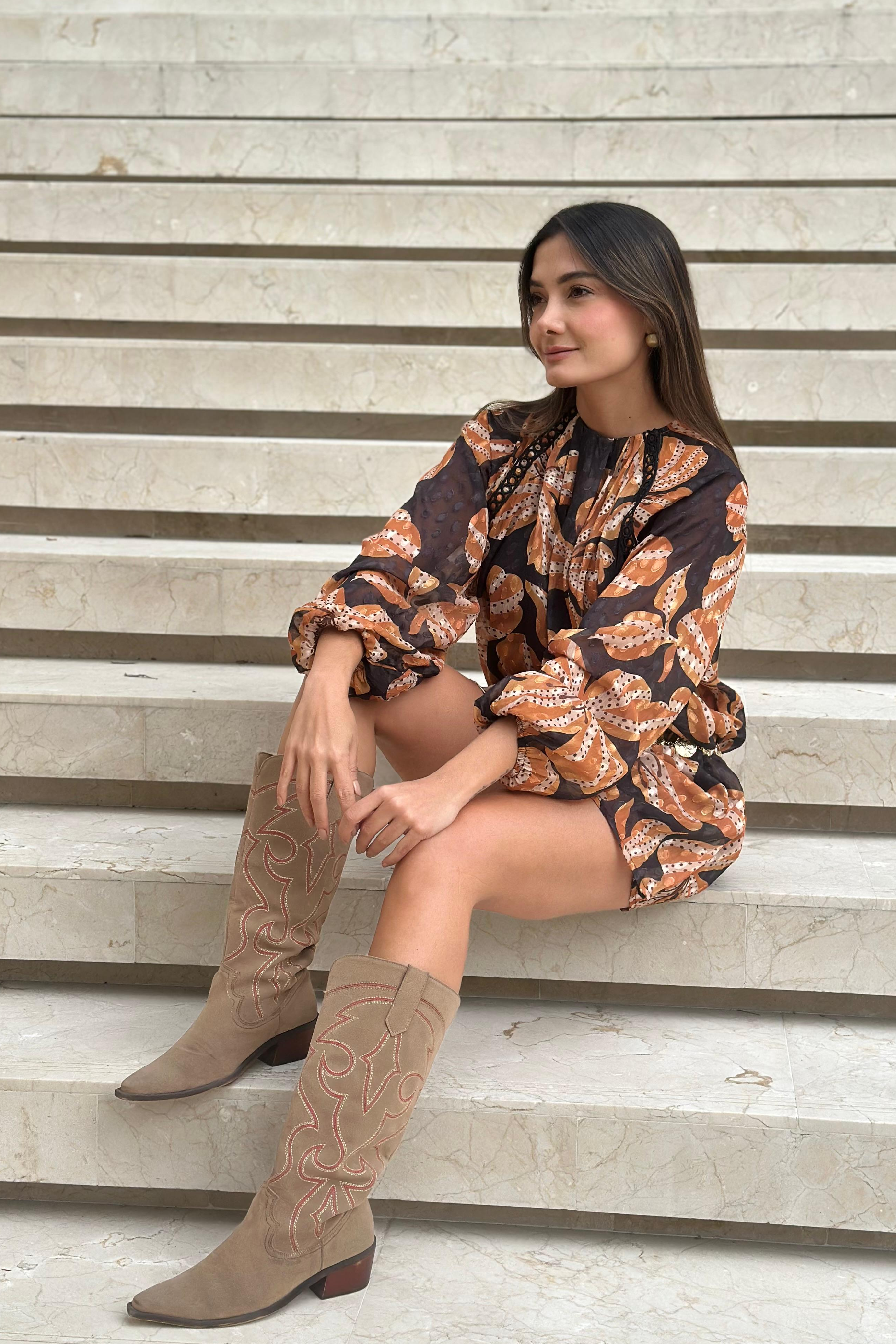 PTJ295712 vestido corto estampado con detalles románticos con cinturón