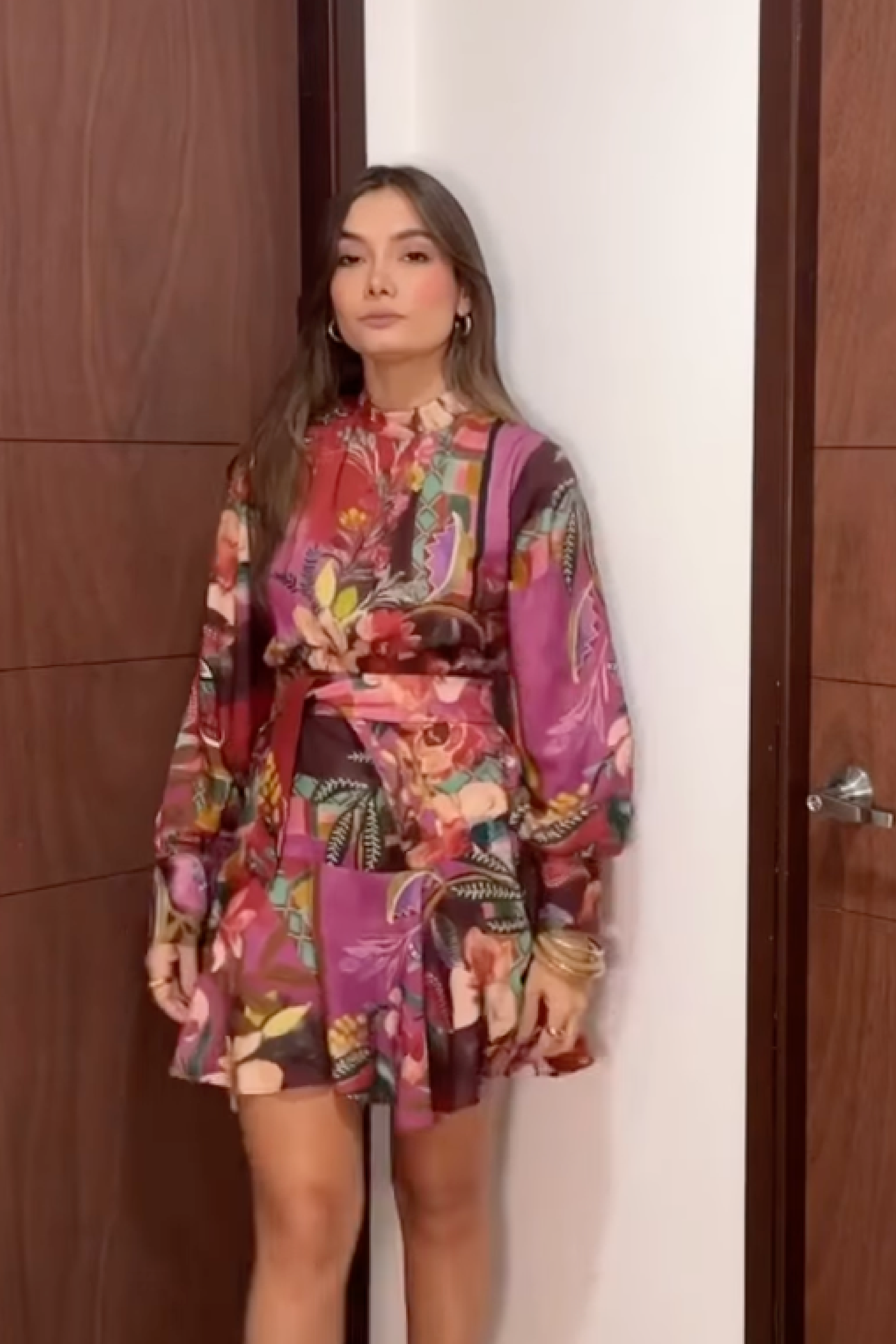 PTJ297829 vestido corto con estampado y manga larga 
