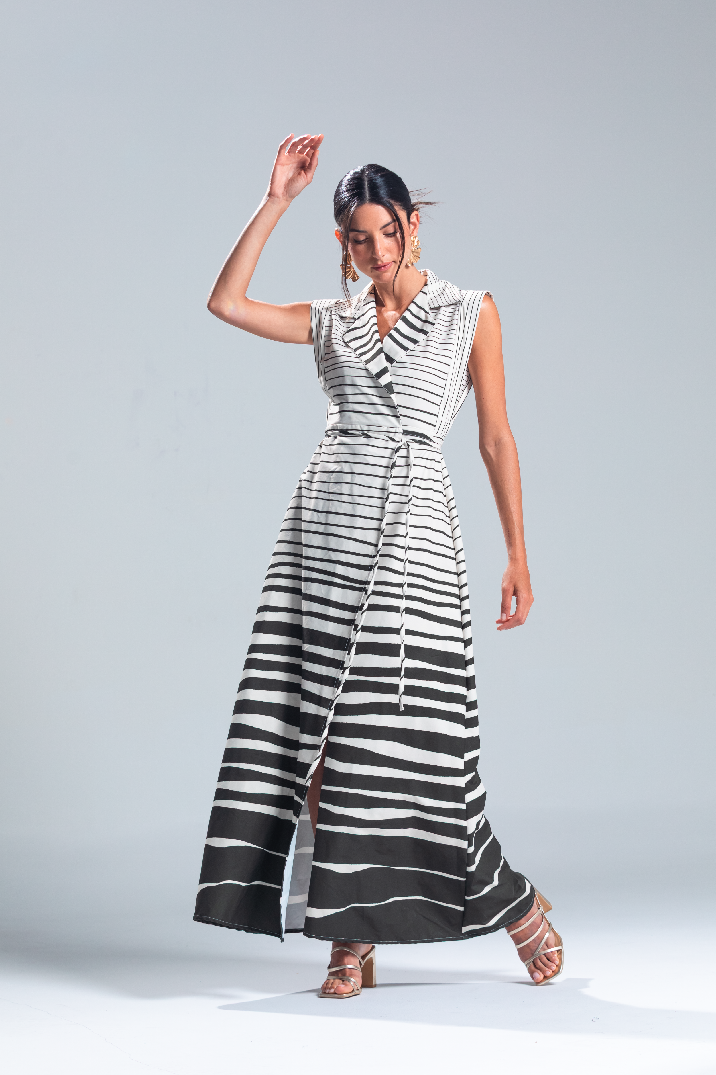 PTJ2979 vestido largo de rayas con lazos en la cintura 