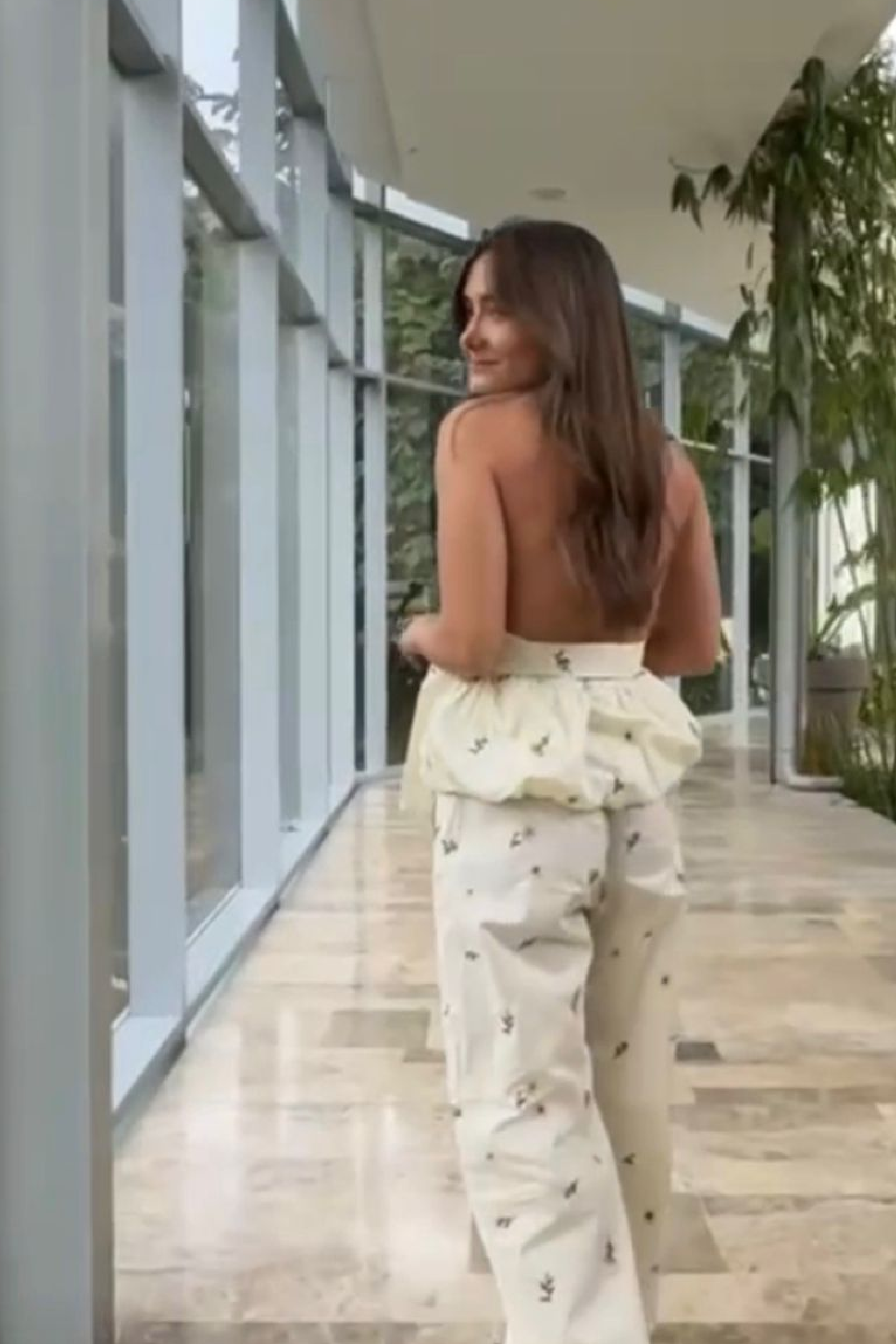 PTJ299501 blusa con escote en la espalda 